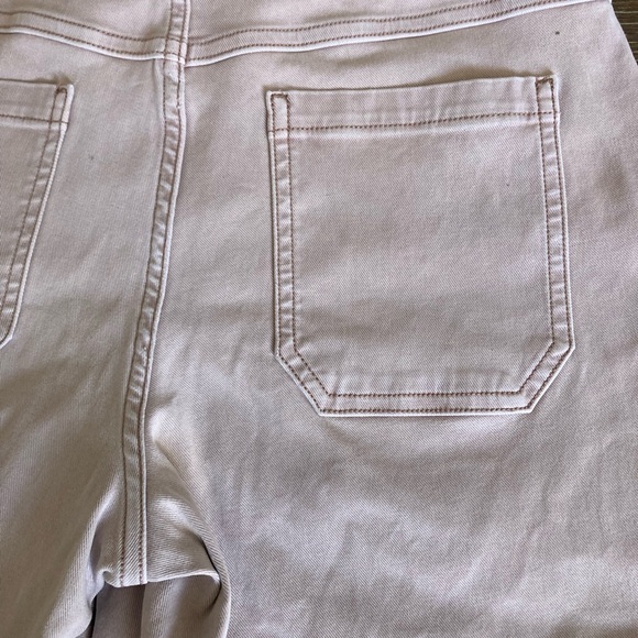 SPANX Light Pink Cargo Shorts - Picture 4 of 7